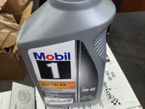 Mobil 1 0W-40 ESP Motor Oil - 1 Quart or 0.946L SUPERCAR